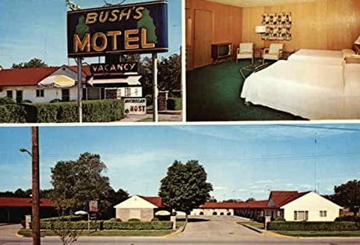 Bushs Motel - Old Postcard